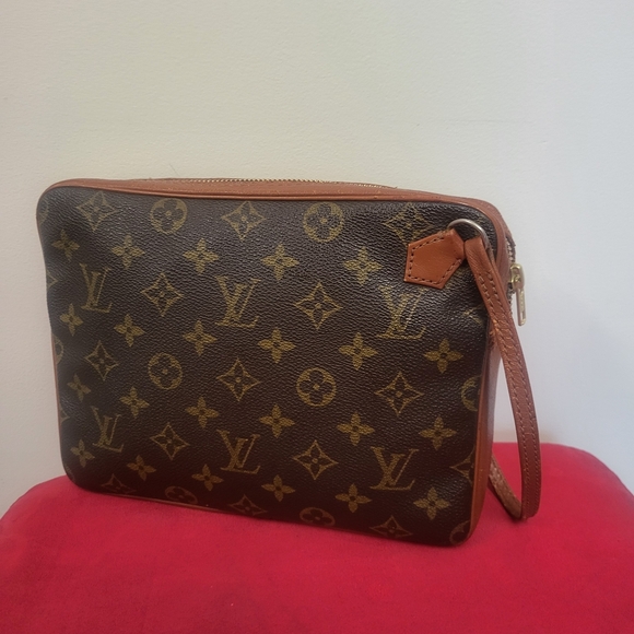 Louis Vuitton Monogram Saxophone Womens Clutch 23 Bag .. - Picture 1 of 15